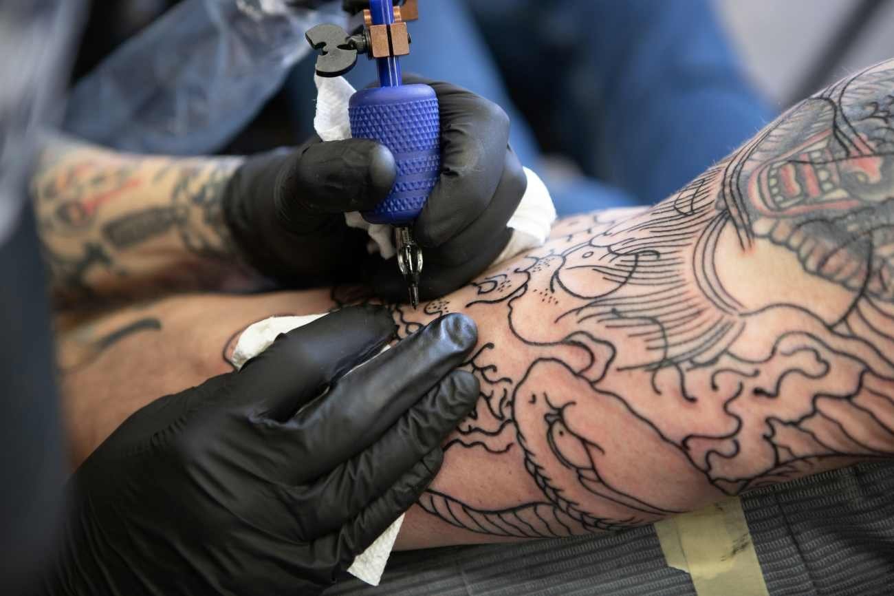 Fare un tatuaggio: come funziona e cosa sapere prima di iniziare